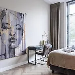 Apartamento Xxl Loft With Bath Located Stadsvilla