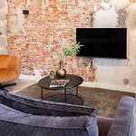 Apartamento Xxl Loft With Bath Located Stadsvilla