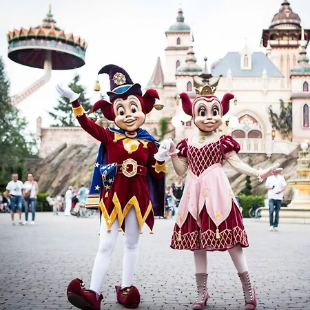 Xxl Loft With Bath Located Stadsvilla Lägenhet