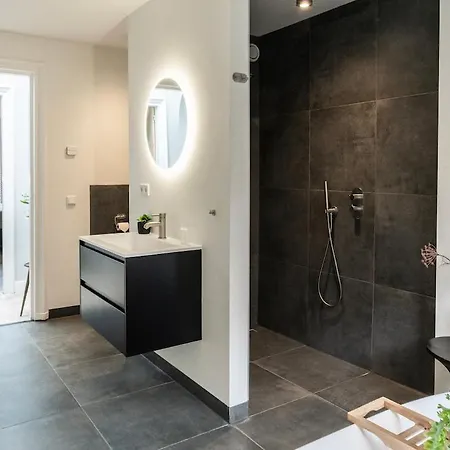Stadsvilla 3 Luxe Met Tuin Anna Paulowna Tilburg