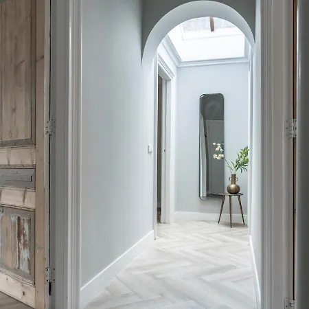 Xxl Loft With Bath Located Stadsvilla Apartment