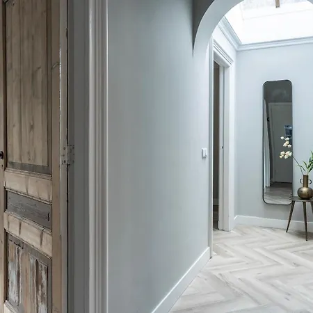 Xxl Loft With Bath Located Stadsvilla