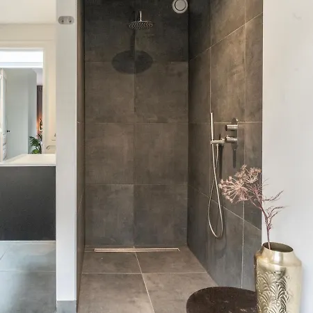 Apartment Xxl Loft With Bath Located Stadsvilla *