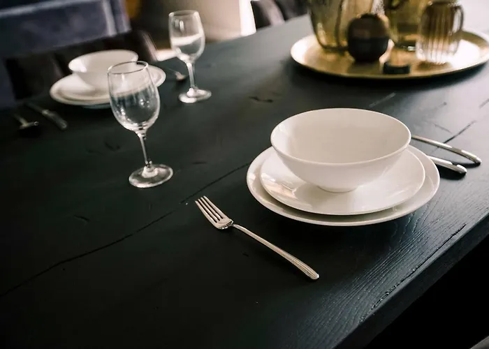 Xxl Loft With Bath Located Stadsvilla アパート ティルブルグ