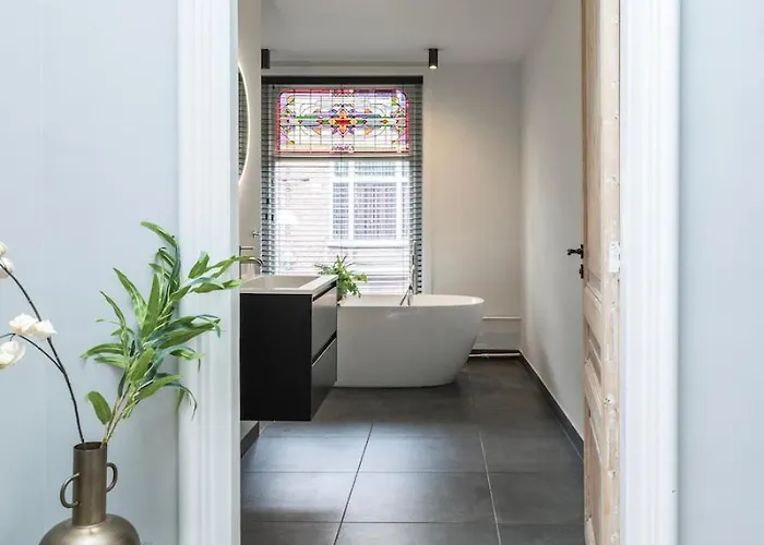 Xxl Loft With Bath Located Stadsvilla Διαμέρισμα *