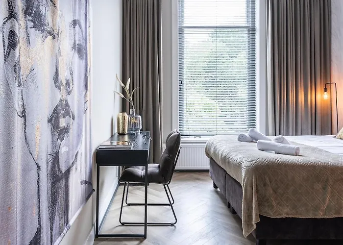 Xxl Loft With Bath Located Stadsvilla Διαμέρισμα Τίλμπουργκ