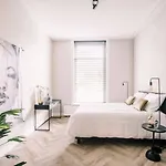 Xxl Loft With Bath Located Stadsvilla