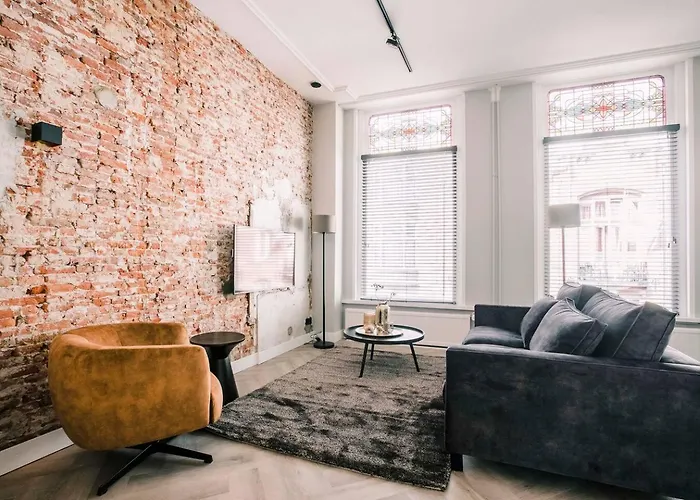 Xxl Loft With Bath Located Stadsvilla * Tilburg