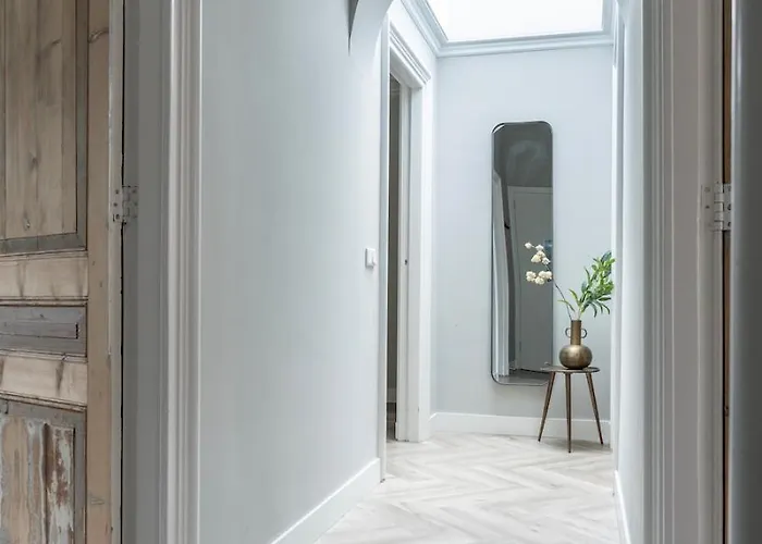 Xxl Loft With Bath Located Stadsvilla Apartmán