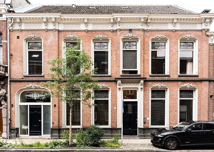 Xxl Loft With Bath Located Stadsvilla